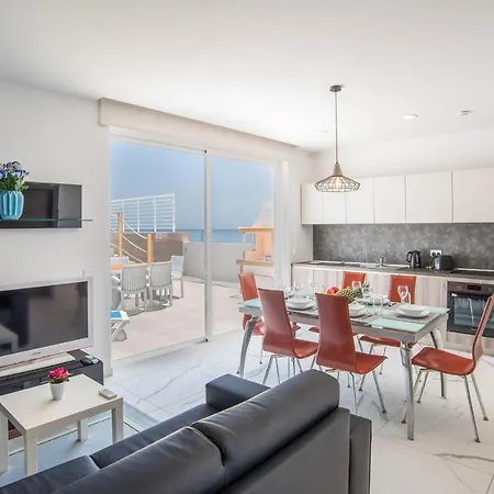 Apartment The Sea-bank *