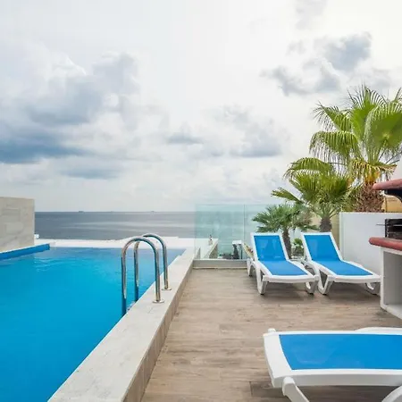 The Sea-bank Apartment *