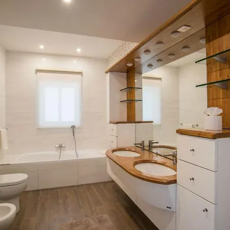 The Sea-bank شقة *